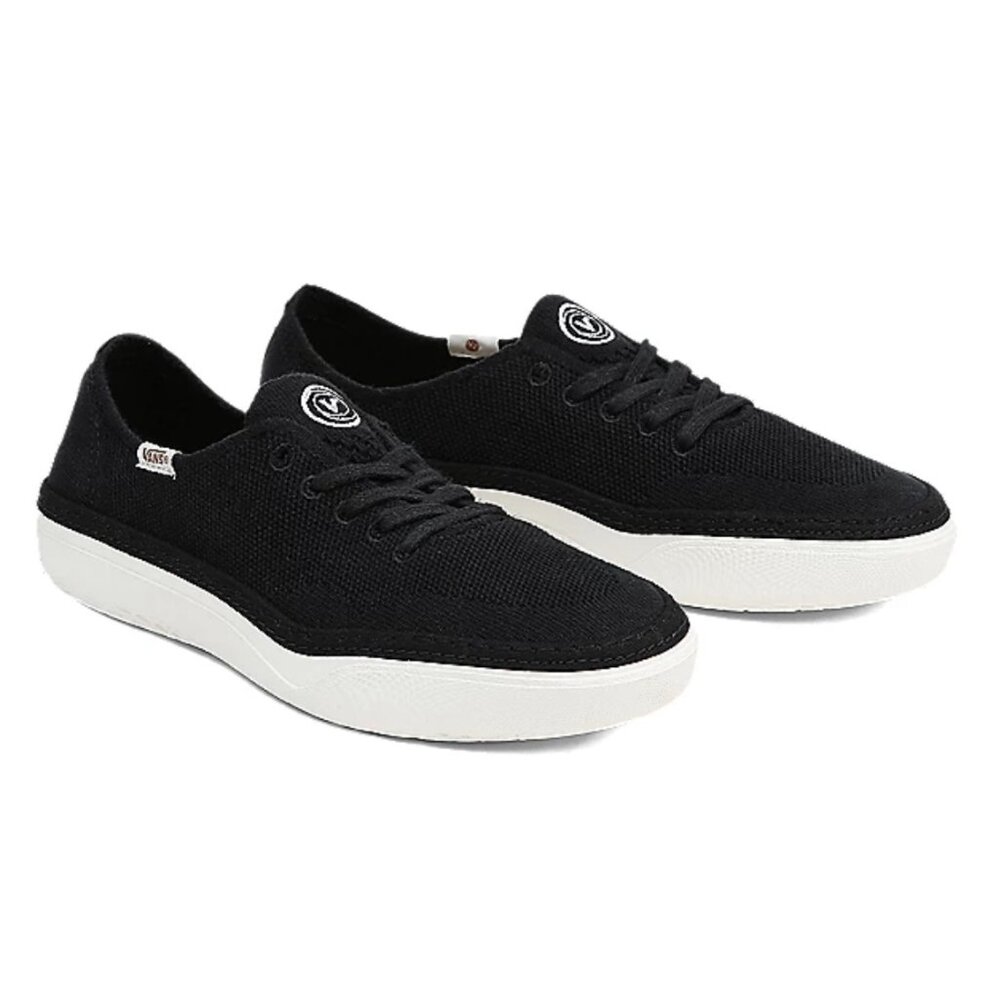 Vans Circle Vee Shoes in Black & Marshmallow